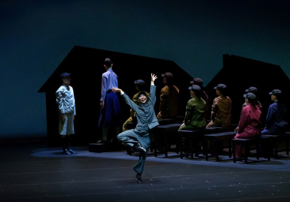 Saburo Teshigawara, Artistic Director of the Aichi Prefectural Art Theater will present his choreographic dance Matasaburo of the Wind