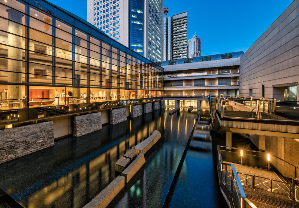 Indulge in the Harmonious Fusion of Opera and Japanese Whisky at the New National Theatre Tokyo